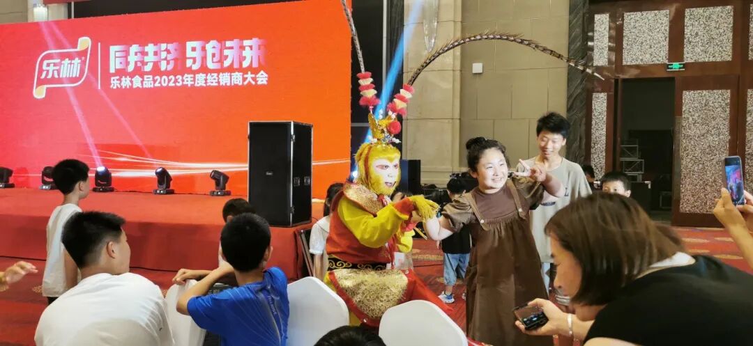 d908de623f4bb8fd4c34f7946136417f.jpg 樂林丨讓每個人,樂享品質涮烤生活